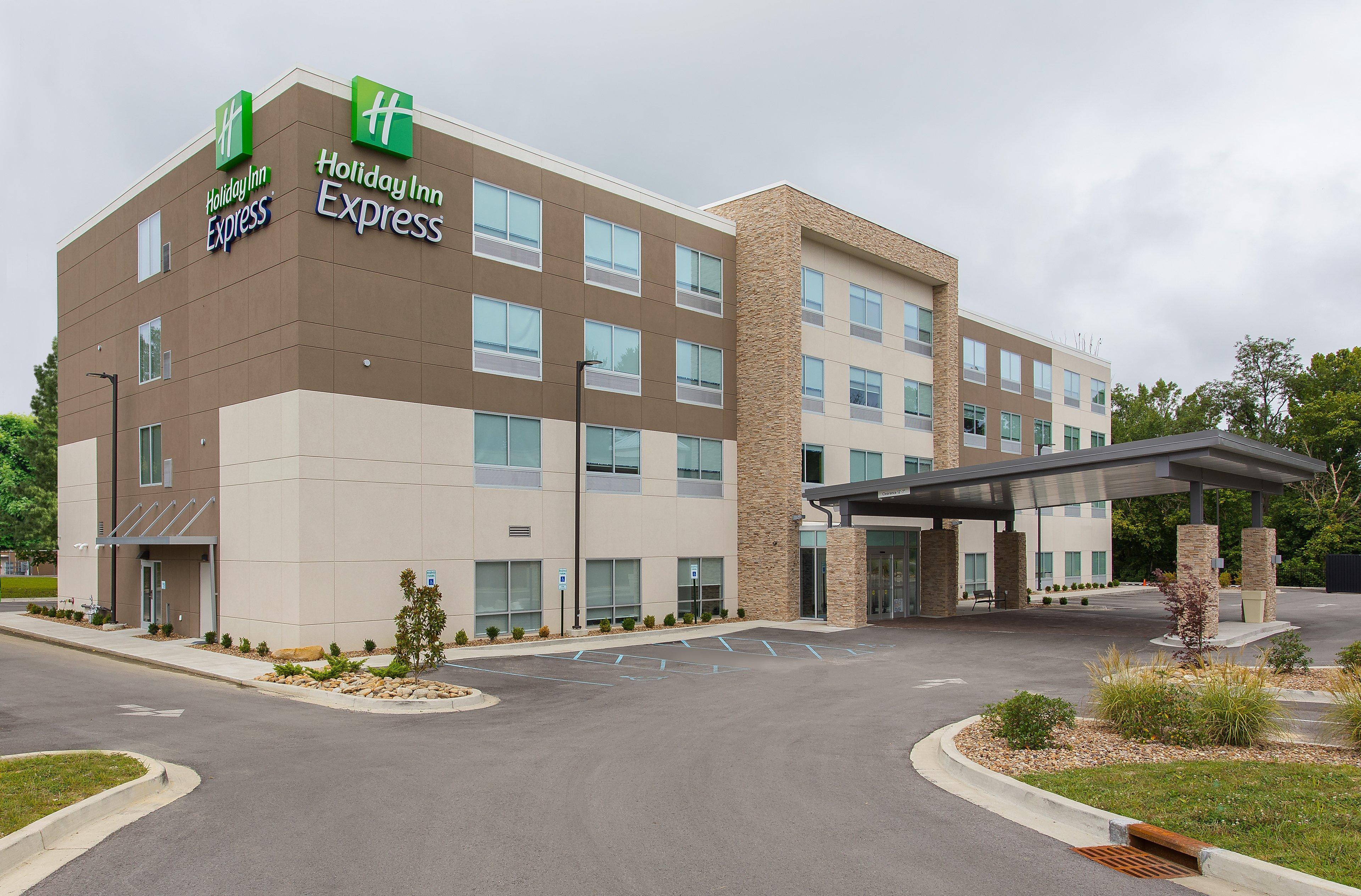 Holiday Inn Express Williamsburg By Ihg Exterior foto